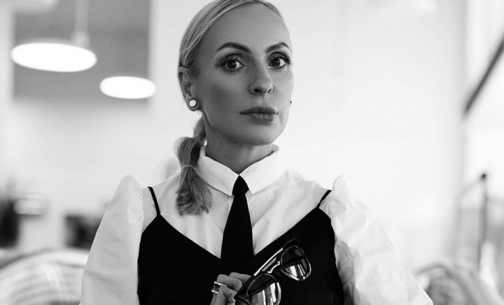 Îmbracă-te cu stil indiferent de ocazie! Xenia Bugneac are câteva sfaturi care cu siguranță îți vor ușura alegerile - VIDEO Îmbracă-te cu stil indiferent de ocazie! Xenia Bugneac are câteva sfaturi care cu siguranță îți vor ușura alegerile - VIDEO