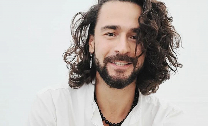 Gest demn de toată lauda! Pentru a marca începutul primăverii, Pasha Parfeni a împărțit lalele și mărțișoare pe străzile din Chișinău - VIDEO
Gest demn de toată lauda! Pentru a marca începutul primăverii, Pasha Parfeni a împărțit lalele și mărțișoare pe străzile din Chișinău - VIDEO