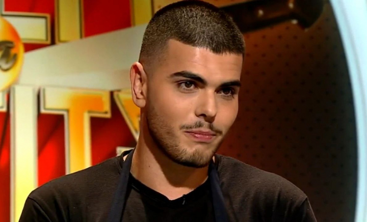 Povestea sfâșietoare de viață a lui Andrei Bănuță. Artistul și-a pierdut mama și fratele la o vârstă fragedă : „Medicii nu i-au dat șanse” Povestea sfâșietoare de viață a lui Andrei Bănuță. Artistul și-a pierdut mama și fratele la o vârstă fragedă : „Medicii nu i-au dat șanse”