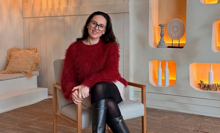 Instagram vs Realitatea! Doina Danielean îți arată ce se ascunde în spatele imaginilor perfecte de pe rețelele de socializare - VIDEO Instagram vs Realitatea! Doina Danielean îți arată ce se ascunde în spatele imaginilor perfecte de pe rețelele de socializare - VIDEO