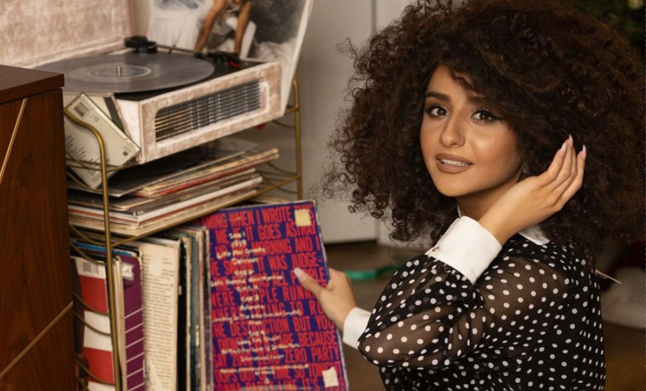 Afina Madoian este prima moldoveancă ce a ajuns să participe la „The Voice”! Dacă a cucerit sau nu juriul faimosului concurs, dar şi despre cum e să faci muzică în Statele Unite ale Americii, află astăzi, la „O Seară Perfectă” - VIDEO Afina Madoian este prima moldoveancă ce a ajuns să participe la „The Voice”! Dacă a cucerit sau nu juriul faimosului concurs, dar şi despre cum e să faci muzică în Statele Unite ale Americii, află astăzi, la „O Seară Perfectă” - VIDEO