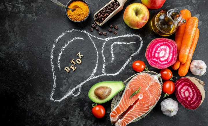 Detoxifierea ficatului: Ce alimente trebuie să consumi pentru un organism sănătos
