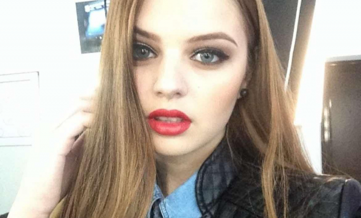 Primele postări de pe Instagram ale vedetelor de la noi! Ce împărtășeau cu fanii cu mai bine de 10 ani în urmă - GALERIE FOTO Primele postări de pe Instagram ale vedetelor de la noi! Ce împărtășeau cu fanii cu mai bine de 10 ani în urmă - GALERIE FOTO