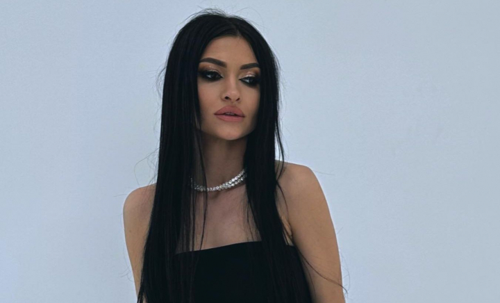 O tânără de la noi din țară și-a făcut operații plastice la sâni și nas, iar de atunci trăiește un adevărat coșmar: „Ei nu mai văzuseră așa infecție” - VIDEO O tânără de la noi din țară și-a făcut operații plastice la sâni și nas, iar de atunci trăiește un adevărat coșmar: „Ei nu mai văzuseră așa infecție” - VIDEO