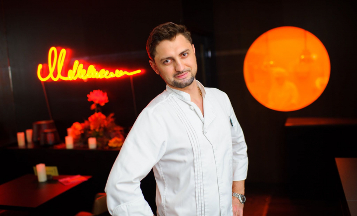 Ai poftă de pizza napoletana, dar nu știi care este rețeta? Chef-ul Roman Batin a dezvăluit care este secretul unui blat crocant - VIDEO Ai poftă de pizza napoletana, dar nu știi care este rețeta? Chef-ul Roman Batin a dezvăluit care este secretul unui blat crocant - VIDEO