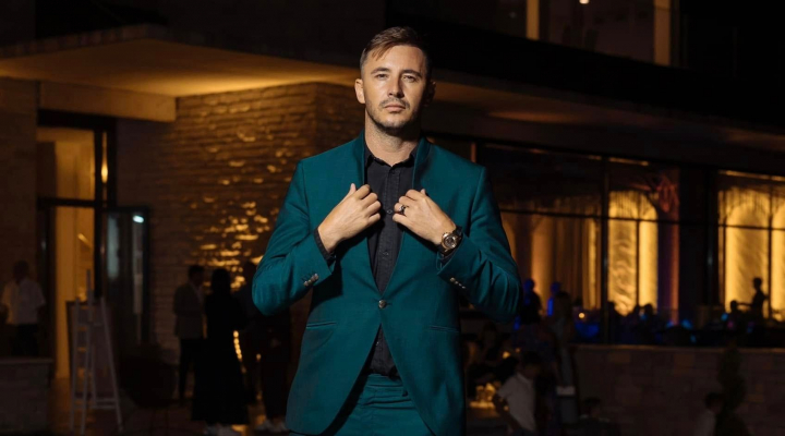 Emilian Crețu, dat în judecată de Tany Vander? „Am foarte mult colb în casă, iar azi m-a sunat cineva și trebuie să mă duc la audiere” - VIDEO Emilian Crețu, dat în judecată de Tany Vander? „Am foarte mult colb în casă, iar azi m-a sunat cineva și trebuie să mă duc la audiere” - VIDEO