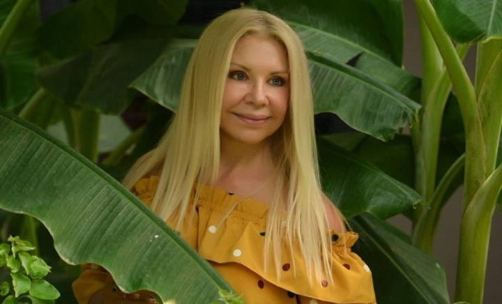 Răspunsul genial oferit de Tanti Ludmila când cineva i-a scris într-un comentariu că „nu a ținut o sapă în viața ei”. Mama lui Dan Bălan a dat o lecție de viață Răspunsul genial oferit de Tanti Ludmila când cineva i-a scris într-un comentariu că „nu a ținut o sapă în viața ei”. Mama lui Dan Bălan a dat o lecție de viață