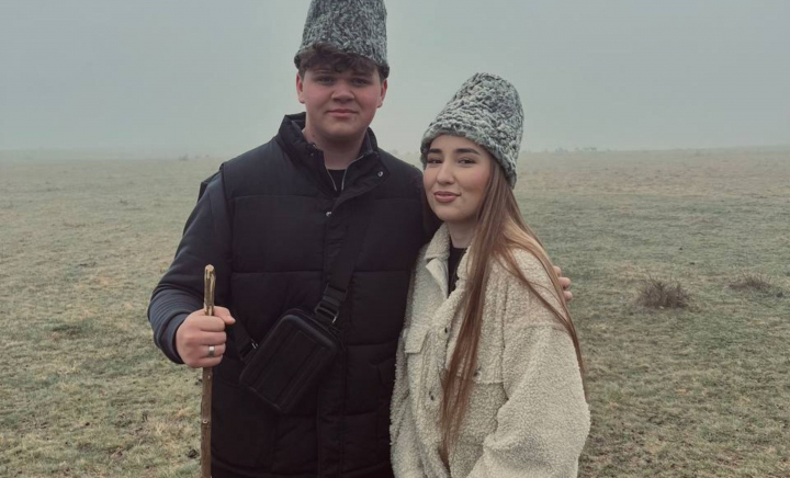 Oleg Spînu a fost cioban pentru o zi! Cum s-a descurcat interpretul, dar și cu ce impresii a rămas - VIDEO Oleg Spînu a fost cioban pentru o zi! Cum s-a descurcat interpretul, dar și cu ce impresii a rămas - VIDEO