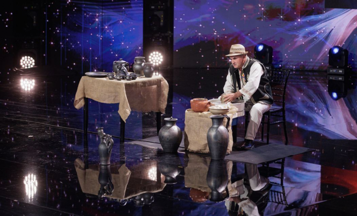 Moldoveanul Zaharia Triboi e meșter popular! Andi Moisescu, la Românii au Talent: Cred că e despre bucuria omului de a împărtăși lucrul în care crede și la care ține cel mai mult. Marele câștig e că..." - VIDEO Moldoveanul Zaharia Triboi e meșter popular! Andi Moisescu, la Românii au Talent: Cred că e despre bucuria omului de a împărtăși lucrul în care crede și la care ține cel mai mult. Marele câștig e că..." - VIDEO