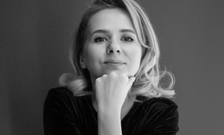 Te trec fiori! Ludmila Adamciuc, așa cum nu ai mai văzut-o, într-un pictorial din sala de naștere. Imagini dincolo de cele pe care le vezi pe Instagram - GALERIE FOTO
Te trec fiori! Ludmila Adamciuc, așa cum nu ai mai văzut-o, într-un pictorial din sala de naștere. Imagini dincolo de cele pe care le vezi pe Instagram - GALERIE FOTO