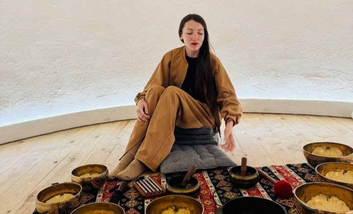 În întuneric poţi să te vezi uneori mai clar ca niciodată! Cum arată primul templu dark retreat din Moldova, dar şi care sunt beneficiile acestuia, află astăzi, la „O Seară Perfectă” - VIDEO