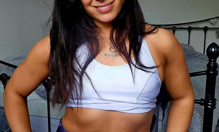 Ea e tânăra care a renunțat la jobul de profesoară pentru bodybuilding: „Bărbații se simt intimidați de felul în care arăt” Ea e tânăra care a renunțat la jobul de profesoară pentru bodybuilding: „Bărbații se simt intimidați de felul în care arăt”