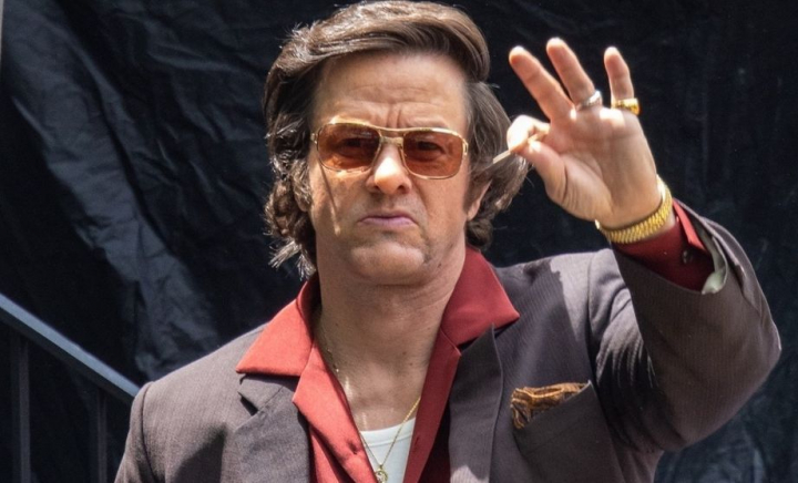 Pentru rolul de mafiot, i-au mărit nasul și bărbia. Îl recunoști pe celebrul actor? În anii 2000 se număra printre cei mai atrăgători bărbați de la Hollywood - FOTO Pentru rolul de mafiot, i-au mărit nasul și bărbia. Îl recunoști pe celebrul actor? În anii 2000 se număra printre cei mai atrăgători bărbați de la Hollywood - FOTO