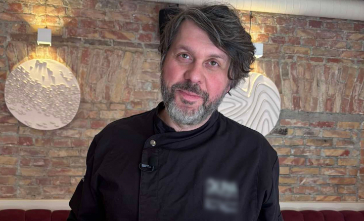 Bruschete cu dovlecel și salată de primăvară. Cum să completezi masa de sărbătoare cu gustări delicioase, află de la bucăratul șef, Emil Bojescu - VIDEO Bruschete cu dovlecel și salată de primăvară. Cum să completezi masa de sărbătoare cu gustări delicioase, află de la bucăratul șef, Emil Bojescu - VIDEO