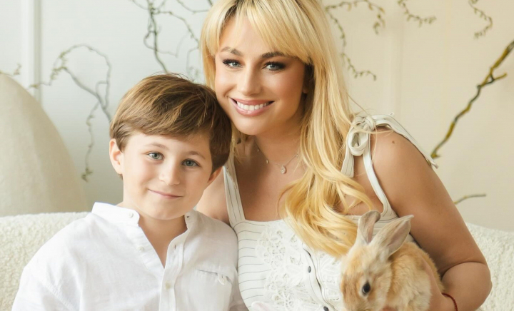 Paştele în postările vedetelor! Cum au sărbătorit, dar și ce fotografii emoționante au postat acestea pe rețelele sociale - VIDEO Paştele în postările vedetelor! Cum au sărbătorit, dar și ce fotografii emoționante au postat acestea pe rețelele sociale - VIDEO