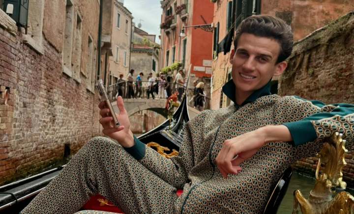 Cum va arăta noua casă a lui Gabriel Nebunu! Interpretul a făcut dezvăluiri în premieră - VIDEO Cum va arăta noua casă a lui Gabriel Nebunu! Interpretul a făcut dezvăluiri în premieră - VIDEO