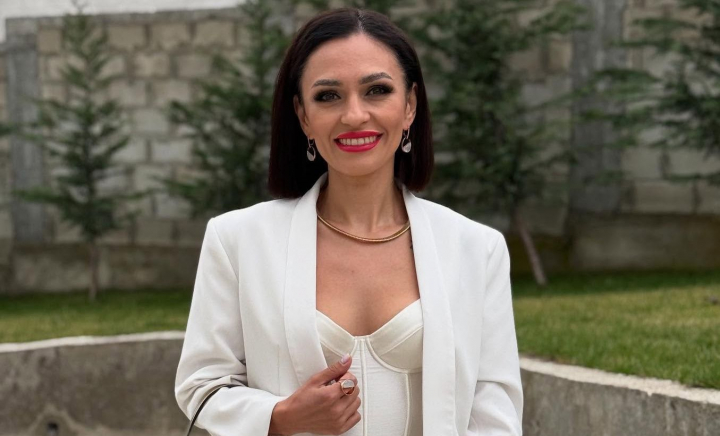 De la 115 kilograme, la... 52! Fără diete stricte şi fără înfometare. Care este secretul Svetlanei Cherney şi cum a reușit să slăbească mai bine de 60 de kilograme, află astăzi, la „O Seară Perfectă” - VIDEO De la 115 kilograme, la... 52! Fără diete stricte şi fără înfometare. Care este secretul Svetlanei Cherney şi cum a reușit să slăbească mai bine de 60 de kilograme, află astăzi, la „O Seară Perfectă” - VIDEO