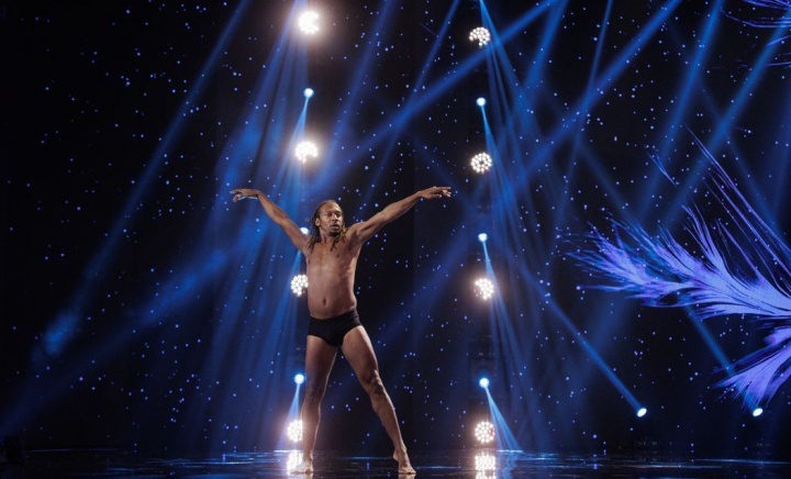 Momo Peter Sanno și-a spus povestea dureroasă în pași de dans pe scena Românii au talent 2025 - VIDEO Momo Peter Sanno și-a spus povestea dureroasă în pași de dans pe scena Românii au talent 2025 - VIDEO