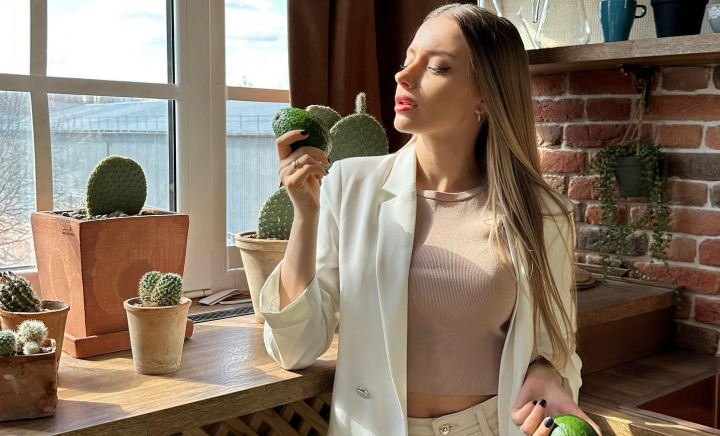 Ce suplimente să alegi ca să acoperi corect necesarul de Omega-3, Vitamina C, Magneziu și Calciu! Nutriționista Carolina Costin știe răspunsul - VIDEO Ce suplimente să alegi ca să acoperi corect necesarul de Omega-3, Vitamina C, Magneziu și Calciu! Nutriționista Carolina Costin știe răspunsul - VIDEO