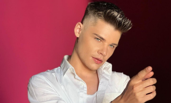 Așteptarea a luat sfârșit! Cristian Porcari a lansat hit-ul primăverii - VIDEO Așteptarea a luat sfârșit! Cristian Porcari a lansat hit-ul primăverii - VIDEO