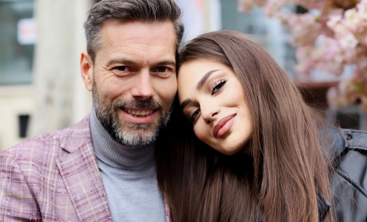 Cum au reacționat părinții lui Marco Ballerini când au aflat că fiul lor are o iubită cu aproape 30 de ani mai tânără decât el - VIDEO Cum au reacționat părinții lui Marco Ballerini când au aflat că fiul lor are o iubită cu aproape 30 de ani mai tânără decât el - VIDEO