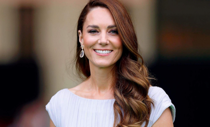 Kate Middleton, schimbare de look, după 14 ani de căsnicie cu Prințul William. Cum arată acum blondă - FOTO Kate Middleton, schimbare de look, după 14 ani de căsnicie cu Prințul William. Cum arată acum blondă - FOTO