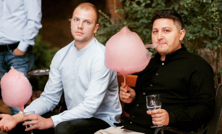 1, 2, 3, 4, 5... ACȚIUNE! Interviu fără filtru cu Pavel Sîrbu și Eugen Iuhtimovschi. Comedianții au răspuns la cele mai deocheate întrebări - VIDEO 1, 2, 3, 4, 5... ACȚIUNE! Interviu fără filtru cu Pavel Sîrbu și Eugen Iuhtimovschi. Comedianții au răspuns la cele mai deocheate întrebări - VIDEO