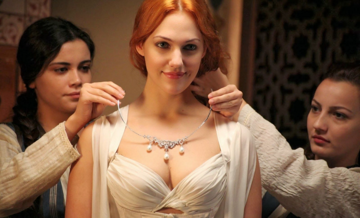 De ce actrița Meryem Uzerli regretă rolul din Suleyman Magnificul: „Am învățat să-mi ascult sufletul” - FOTO De ce actrița Meryem Uzerli regretă rolul din Suleyman Magnificul: „Am învățat să-mi ascult sufletul” - FOTO