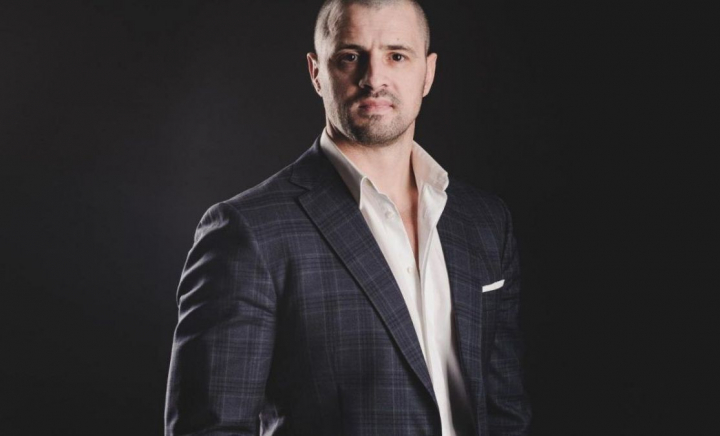 S-au întâlnit moldovenii la Chicago! Iată alături de cine își va petrece timpul Pavel Stratan în perioada turneului său din Statele Unite ale Americii - VIDEO S-au întâlnit moldovenii la Chicago! Iată alături de cine își va petrece timpul Pavel Stratan în perioada turneului său din Statele Unite ale Americii - VIDEO