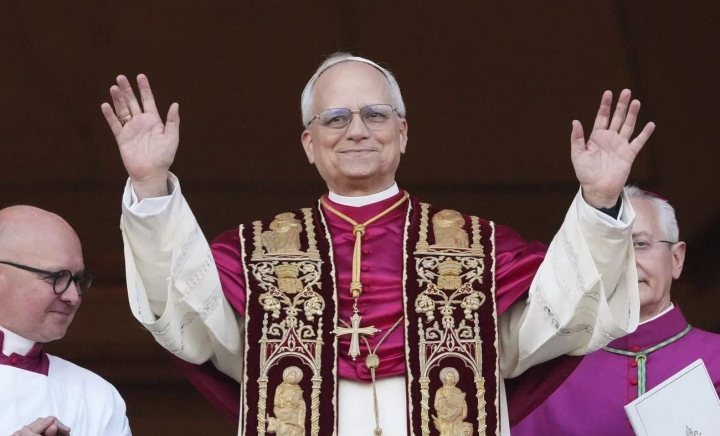 Cine este Papa Leon al XIV-lea. Robert Francis Prevost este primul suveran pontif născut în America de Nord și a devenit cardinal în anul 2023