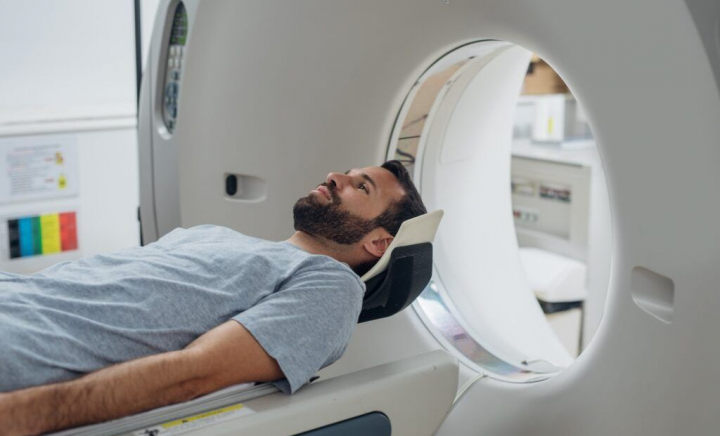 Poți afla masa musculară, cantitatea grăsimii, dar și cât de puternice îți sunt oasele! Ce este total body composition îți spune Alexandru Dorobeț, medic imagist-radiolog - VIDEO Poți afla masa musculară, cantitatea grăsimii, dar și cât de puternice îți sunt oasele! Ce este total body composition îți spune Alexandru Dorobeț, medic imagist-radiolog - VIDEO