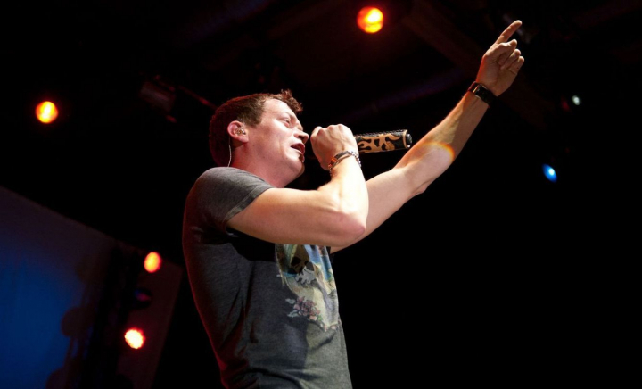 Solistul unei celebre trupe americane a fost diagnosticat cu cancer în stadiul patru la 46 de ani: „Va fi o luptă” Solistul unei celebre trupe americane a fost diagnosticat cu cancer în stadiul patru la 46 de ani: „Va fi o luptă”