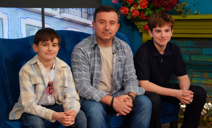 Lucian și Daniel Advahov, în febra pregătirilor pentru semifinalele de la Românii au Talent: „Ne gândeam, să participăm sau nu” - VIDEO Lucian și Daniel Advahov, în febra pregătirilor pentru semifinalele de la Românii au Talent: „Ne gândeam, să participăm sau nu” - VIDEO