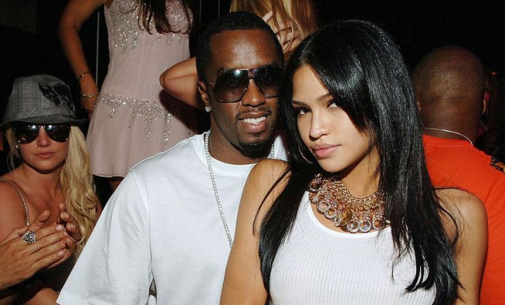 Cassie Ventura a trăit un coșmar în relația cu P. Diddy! Cântăreața a povestit cu ochii în lacrimi la ce chinuri a fost supusă de rapper: „Mă lovea în cap, mă răsturna” Cassie Ventura a trăit un coșmar în relația cu P. Diddy! Cântăreața a povestit cu ochii în lacrimi la ce chinuri a fost supusă de rapper: „Mă lovea în cap, mă răsturna”