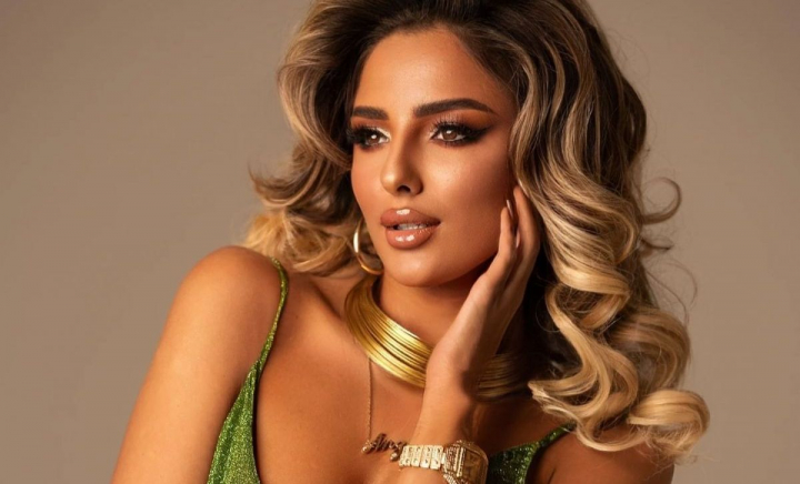 Angy Angel - mărturisiri dureroase despre moartea tatălui ei: „Nimeni nu a știut cine e, niciodată n-am postat despre el” - VIDEO Angy Angel - mărturisiri dureroase despre moartea tatălui ei: „Nimeni nu a știut cine e, niciodată n-am postat despre el” - VIDEO