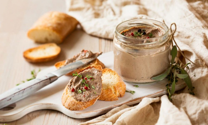 Uită de suplimente! Nutriționista Carolina Costin îți arată cum să-ți iei doza zilnică de B12, fier și zinc dintr-o singură gustare - VIDEO Uită de suplimente! Nutriționista Carolina Costin îți arată cum să-ți iei doza zilnică de B12, fier și zinc dintr-o singură gustare - VIDEO