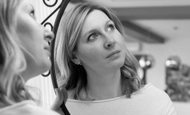 Povestea din spatele succesului! Cum a prins viață brandul Alina Bradu: „Prima mea investiție după nuntă a fost într-o mașină de brodat și de cusut, 550 de euro am investit” - VIDEO
Povestea din spatele succesului! Cum a prins viață brandul Alina Bradu: „Prima mea investiție după nuntă a fost într-o mașină de brodat și de cusut, 550 de euro am investit” - VIDEO