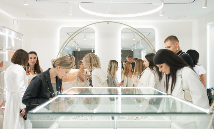 De la Les Perles la Pearl Code: O nouă identitate pentru bijuteriile cu perle