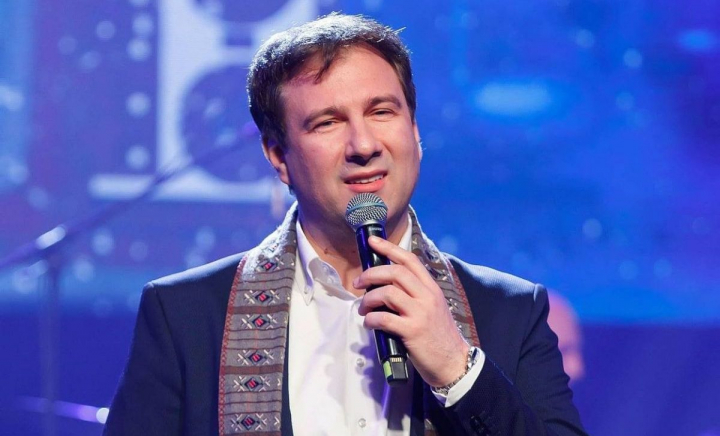 Asta sigur nu știai! Vitalie Dani nu este doar interpret, e și specialist în IT - VIDEO Asta sigur nu știai! Vitalie Dani nu este doar interpret, e și specialist în IT - VIDEO