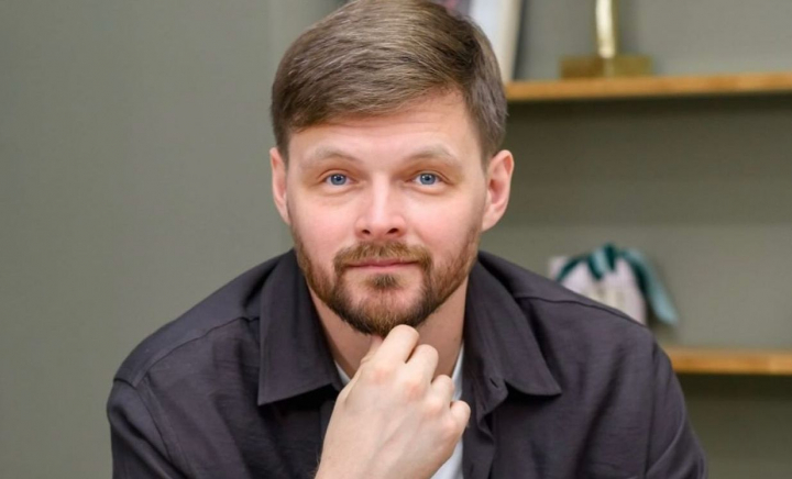 Evgenii Isacenco a ajuns la Chișinău! Cunoscutul psiholog din Belarus demontează cele mai răspândite mituri despre crizele în relațiile de cuplu: „Puțini înțeleg din fericirea unei familii” - VIDEO Evgenii Isacenco a ajuns la Chișinău! Cunoscutul psiholog din Belarus demontează cele mai răspândite mituri despre crizele în relațiile de cuplu: „Puțini înțeleg din fericirea unei familii” - VIDEO