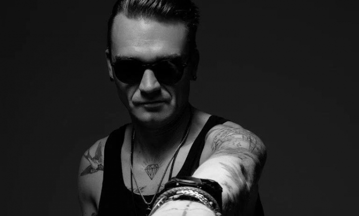 Show-uri de lumini pe ritmuri de tobe - așa ceva vezi mai rar în Republica Moldova! Cât de spectaculos este conceptul lui Petru Moiseev, cunoscut și ca toboșarul lui Dan Balan - FOTO/VIDEO Show-uri de lumini pe ritmuri de tobe - așa ceva vezi mai rar în Republica Moldova! Cât de spectaculos este conceptul lui Petru Moiseev, cunoscut și ca toboșarul lui Dan Balan - FOTO/VIDEO