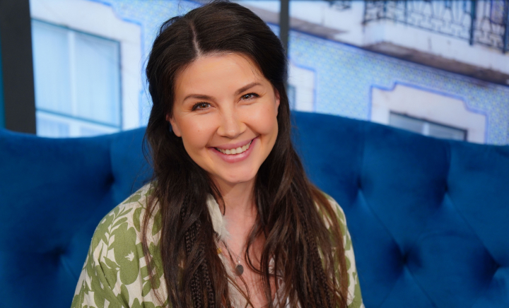 Simte muzica altfel decât ceilalți artiști! Cunoaște-o pe Crista, interpreta care transformă natura în cântec: „Sunt doar un observator...natura este ghidul meu” - VIDEO Simte muzica altfel decât ceilalți artiști! Cunoaște-o pe Crista, interpreta care transformă natura în cântec: „Sunt doar un observator...natura este ghidul meu” - VIDEO