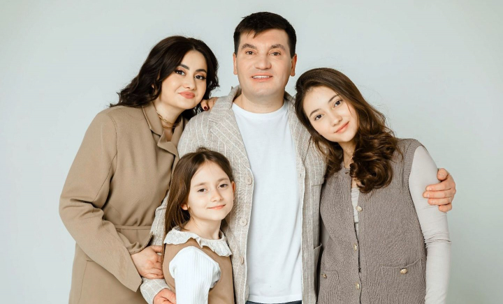 Fiica cea mare a soților Costi Burlacu și Corina Țepeș le calcă pe urme! Smaranda pregătește o surpriză de proporții: „Sper cât mai curând să...” - VIDEO Fiica cea mare a soților Costi Burlacu și Corina Țepeș le calcă pe urme! Smaranda pregătește o surpriză de proporții: „Sper cât mai curând să...” - VIDEO