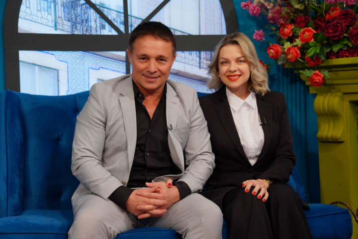 Cum au aflat cei nouă copii ai soților Cârnaț că mama lor este însărcinată! Filmulețul devenit viral pe Internet - VIDEO Cum au aflat cei nouă copii ai soților Cârnaț că mama lor este însărcinată! Filmulețul devenit viral pe Internet - VIDEO