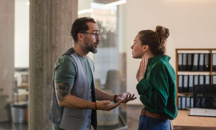 A refuzat ca mama iubitului să vină la petrecerea ei și a stârnit un val de sprijin. Tânăra a luat și o decizie radicală: „El a plâns” A refuzat ca mama iubitului să vină la petrecerea ei și a stârnit un val de sprijin. Tânăra a luat și o decizie radicală: „El a plâns”