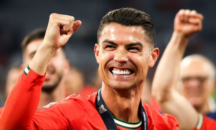 Fotografia de 14 milioane de like-uri! Ce a postat Cristiano Ronaldo la scurt timp după ce a câștigat finala Ligii Națiunilor 2025 cu Portugalia - FOTO Fotografia de 14 milioane de like-uri! Ce a postat Cristiano Ronaldo la scurt timp după ce a câștigat finala Ligii Națiunilor 2025 cu Portugalia - FOTO