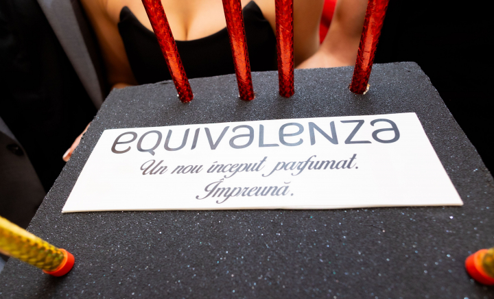 Descoperă culisele creării parfumurilor de la „Equivalenza”! Ce ingrediente sunt folosite, dar și cum îți alegi aroma portivită pentru personalitatea ta - VIDEO Descoperă culisele creării parfumurilor de la „Equivalenza”! Ce ingrediente sunt folosite, dar și cum îți alegi aroma portivită pentru personalitatea ta - VIDEO