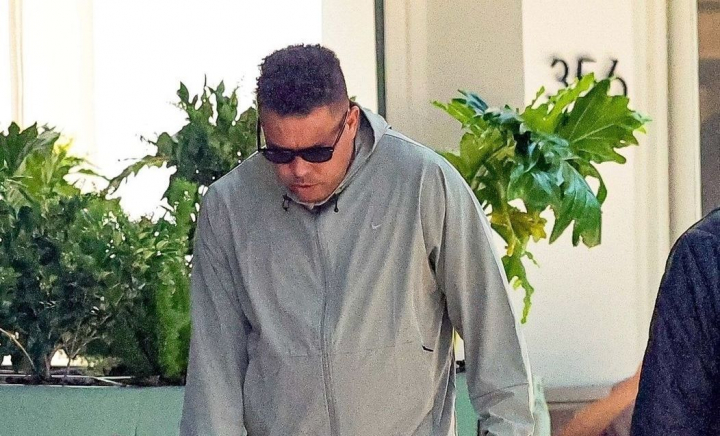 A fost idolul unei generații și toți puștii visau să ajungă ca el! Acum, de nerecunoscut în cele mai recente imagini - FOTO A fost idolul unei generații și toți puștii visau să ajungă ca el! Acum, de nerecunoscut în cele mai recente imagini - FOTO