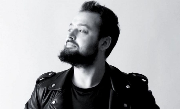 Nu a mai apărut la TV de câţiva ani, iar acum, a oferit primul interviu în exclusivitate. În ultima perioadă, proiectul Guz a fost pus pe pauză. Ce noutăţi are interpretul, află astăzi, la „O Seară Perfectă” - VIDEO Nu a mai apărut la TV de câţiva ani, iar acum, a oferit primul interviu în exclusivitate. În ultima perioadă, proiectul Guz a fost pus pe pauză. Ce noutăţi are interpretul, află astăzi, la „O Seară Perfectă” - VIDEO