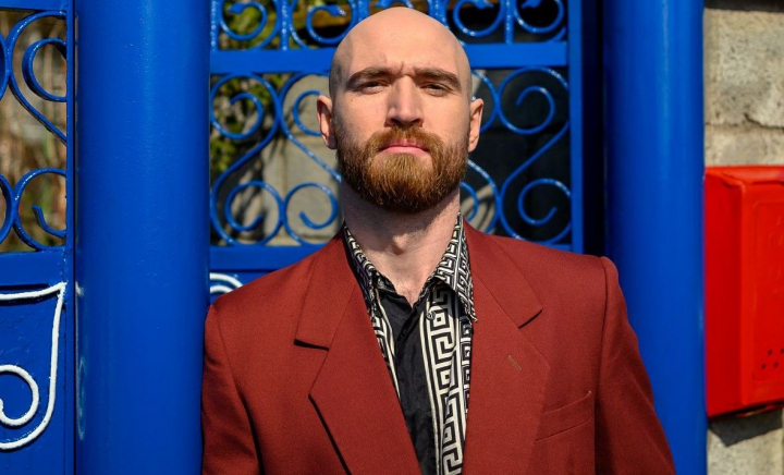 Feoctist vindea pui la piață, iar din banii adunați, investea în muzică: „Am vândut până acum 4 ani” - VIDEO Feoctist vindea pui la piață, iar din banii adunați, investea în muzică: „Am vândut până acum 4 ani” - VIDEO